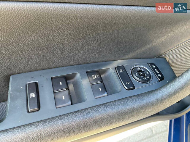 Синій Хендай Соната, об'ємом двигуна 1.7 л та пробігом 66 тис. км за 14900 $, фото 18 на Automoto.ua