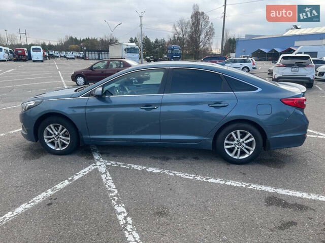 Синий Хендай Соната, объемом двигателя 2.36 л и пробегом 210 тыс. км за 9500 $, фото 3 на Automoto.ua