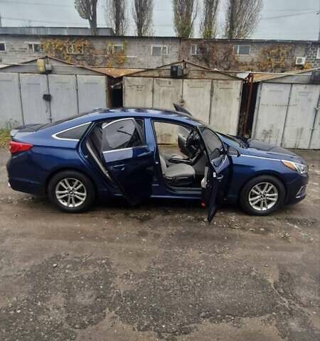 Синий Хендай Соната, объемом двигателя 2.36 л и пробегом 138 тыс. км за 8900 $, фото 3 на Automoto.ua