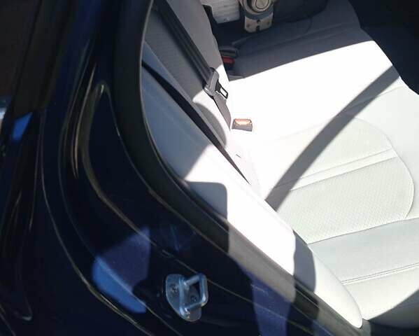 Хендай Соната 2016 в Кривом Роге на Automoto.ua Синий Хендай Соната, объемом двигателя 2.4 л и пробегом 169 тыс. км за 9000 $, фото 5 на Automoto.ua