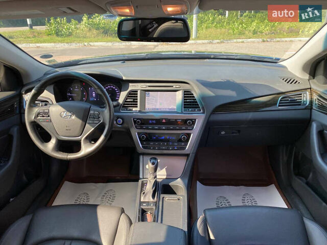 Синій Хендай Соната, об'ємом двигуна 1.7 л та пробігом 66 тис. км за 14900 $, фото 12 на Automoto.ua