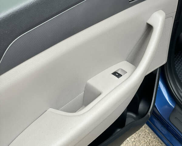 Синій Хендай Соната, об'ємом двигуна 2.36 л та пробігом 125 тис. км за 8500 $, фото 12 на Automoto.ua