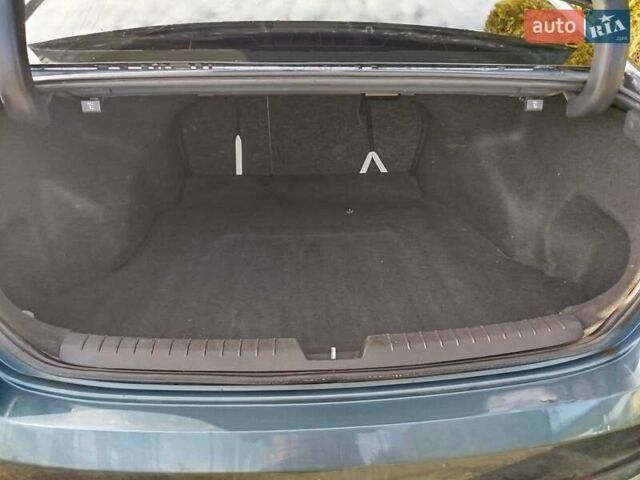 Синий Хендай Соната, объемом двигателя 2.36 л и пробегом 219 тыс. км за 10200 $, фото 12 на Automoto.ua