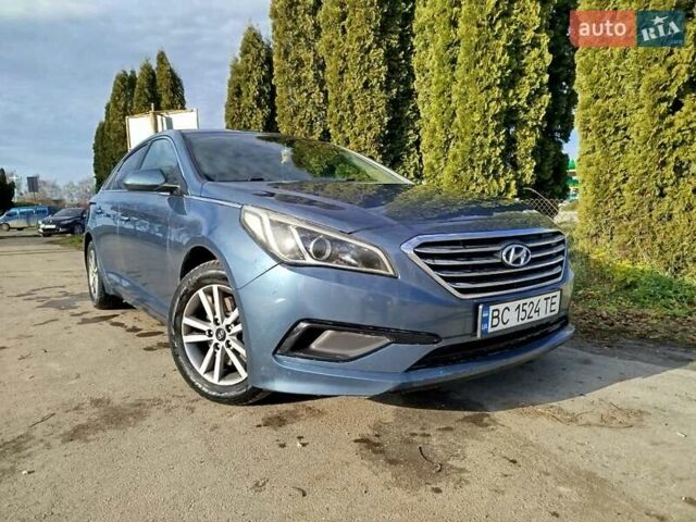 Синий Хендай Соната, объемом двигателя 2.36 л и пробегом 219 тыс. км за 10200 $, фото 3 на Automoto.ua