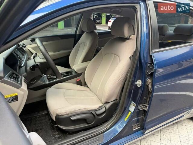 Синий Хендай Соната, объемом двигателя 2.36 л и пробегом 252 тыс. км за 9790 $, фото 8 на Automoto.ua