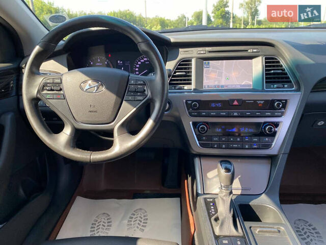 Синій Хендай Соната, об'ємом двигуна 1.7 л та пробігом 66 тис. км за 14900 $, фото 13 на Automoto.ua