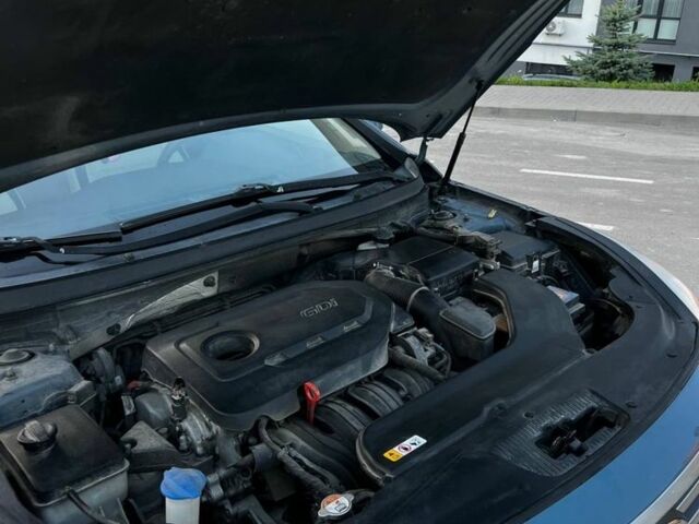 Синий Хендай Соната, объемом двигателя 2.4 л и пробегом 200 тыс. км за 10000 $, фото 7 на Automoto.ua