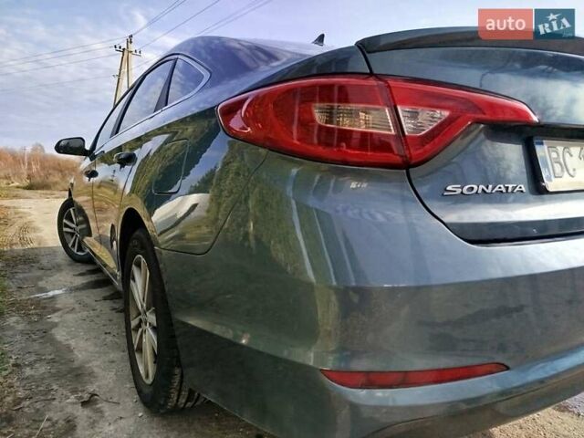 Синий Хендай Соната, объемом двигателя 2.36 л и пробегом 219 тыс. км за 10200 $, фото 9 на Automoto.ua