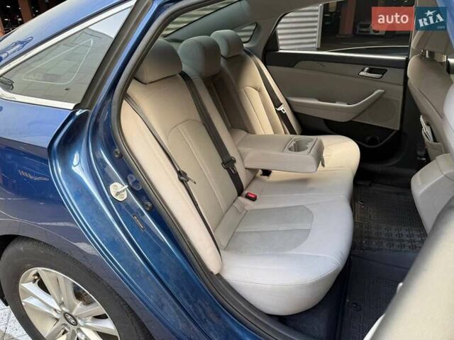 Синий Хендай Соната, объемом двигателя 2.36 л и пробегом 252 тыс. км за 9790 $, фото 10 на Automoto.ua