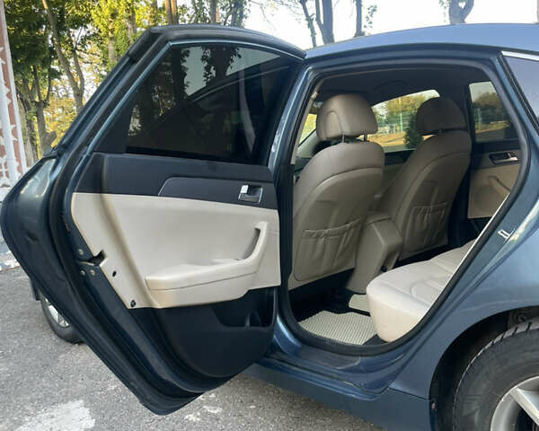 Синий Хендай Соната, объемом двигателя 2.36 л и пробегом 285 тыс. км за 10800 $, фото 9 на Automoto.ua