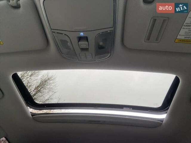 Синий Хендай Соната, объемом двигателя 2.36 л и пробегом 142 тыс. км за 11900 $, фото 8 на Automoto.ua