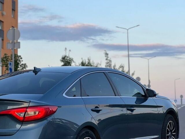 Синий Хендай Соната, объемом двигателя 2.4 л и пробегом 200 тыс. км за 10000 $, фото 3 на Automoto.ua