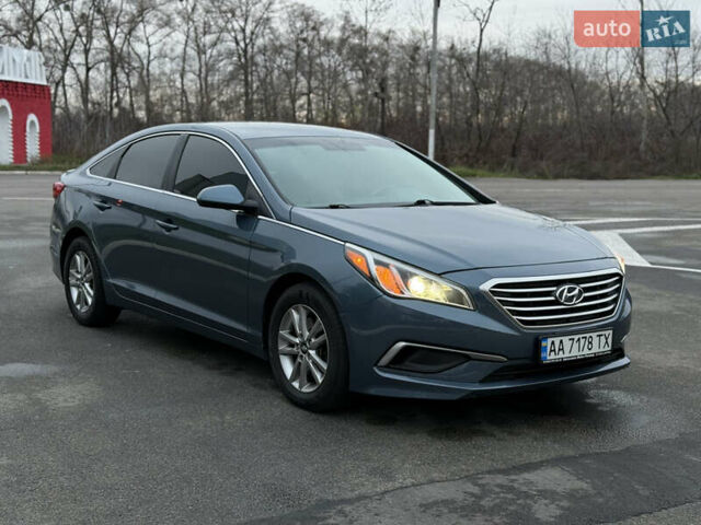 Синій Хендай Соната, об'ємом двигуна 2.36 л та пробігом 113 тис. км за 9900 $, фото 2 на Automoto.ua
