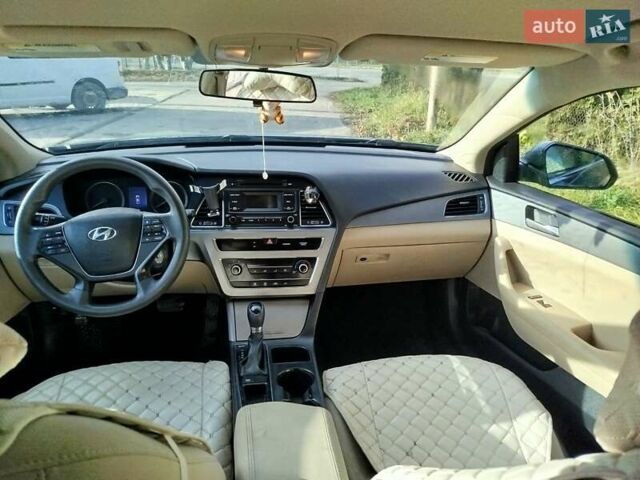 Синий Хендай Соната, объемом двигателя 2.36 л и пробегом 219 тыс. км за 10200 $, фото 14 на Automoto.ua