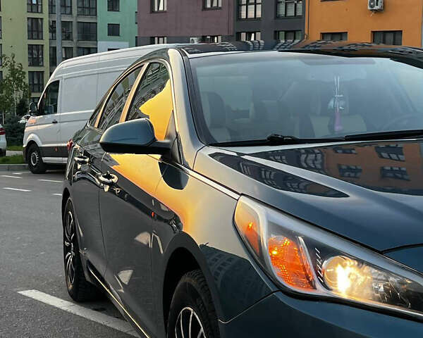 Синий Хендай Соната, объемом двигателя 2.4 л и пробегом 205 тыс. км за 12500 $, фото 6 на Automoto.ua