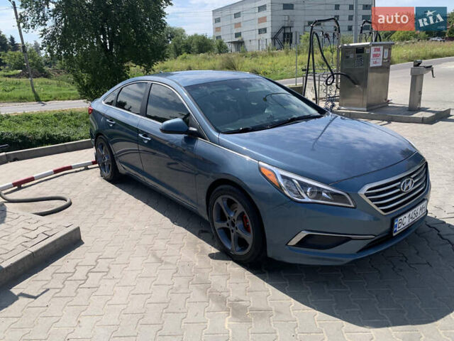 Синий Хендай Соната, объемом двигателя 2.4 л и пробегом 144 тыс. км за 12100 $, фото 5 на Automoto.ua