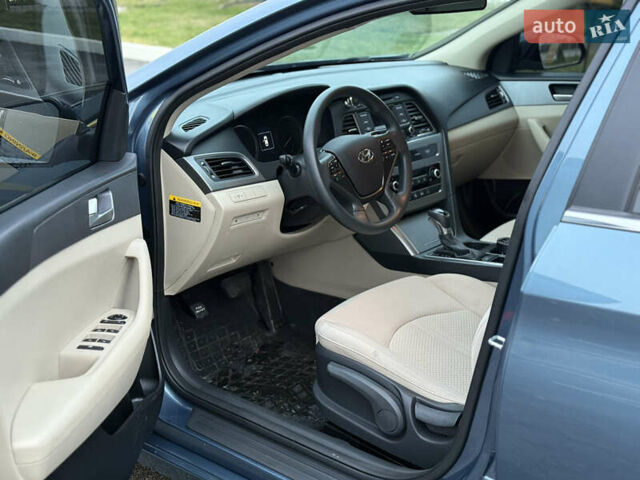 Синій Хендай Соната, об'ємом двигуна 2.36 л та пробігом 113 тис. км за 9900 $, фото 10 на Automoto.ua
