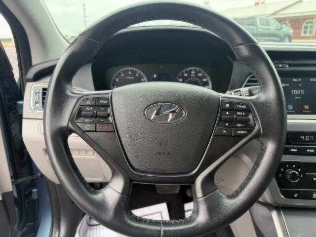 Синий Хендай Соната, объемом двигателя 2.4 л и пробегом 52 тыс. км за 5500 $, фото 9 на Automoto.ua