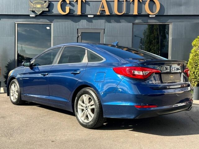 Синий Хендай Соната, объемом двигателя 2.4 л и пробегом 160 тыс. км за 9000 $, фото 2 на Automoto.ua