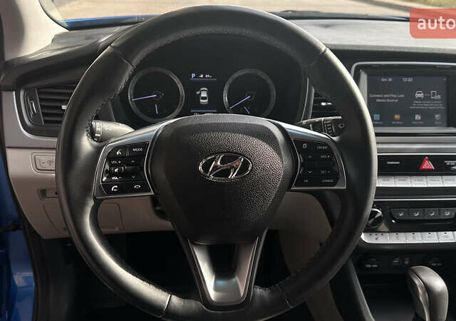 Хендай Соната 2017 в Киеве на Automoto.ua Синий Хендай Соната, объемом двигателя 2.36 л и пробегом 112 тыс. км за 11900 $, фото 11 на Automoto.ua