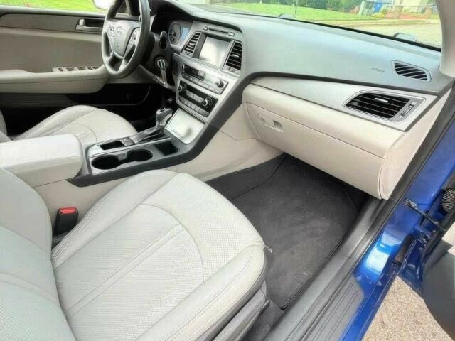 Хендай Соната 2017 у Львові на Automoto.ua Синій Хендай Соната, об'ємом двигуна 2 л та пробігом 55 тис. км за 7300 $, фото 8 на Automoto.ua