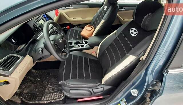 Синий Хендай Соната, объемом двигателя 2.36 л и пробегом 120 тыс. км за 10500 $, фото 5 на Automoto.ua