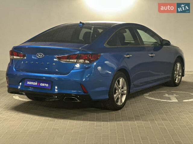Хендай Соната 2017 в Киеве на Automoto.ua Синий Хендай Соната, объемом двигателя 2.36 л и пробегом 112 тыс. км за 11900 $, фото 3 на Automoto.ua