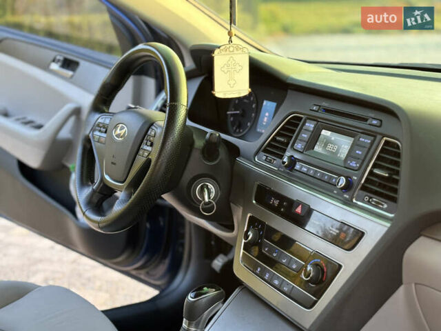 Синий Хендай Соната, объемом двигателя 2.4 л и пробегом 221 тыс. км за 10450 $, фото 19 на Automoto.ua