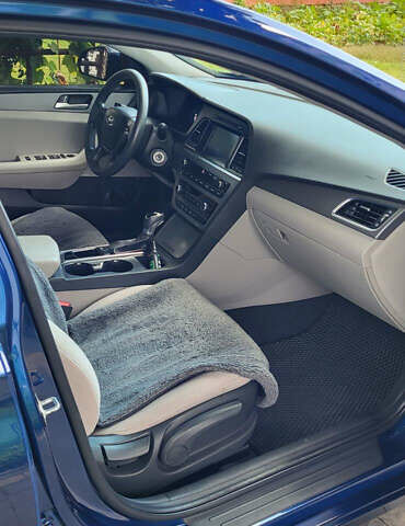 Синій Хендай Соната, об'ємом двигуна 2.36 л та пробігом 130 тис. км за 9700 $, фото 3 на Automoto.ua