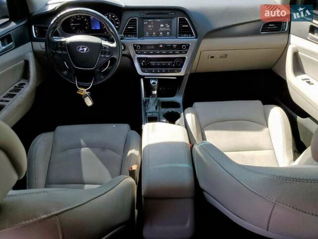 Хендай Соната 2017 в Харькове на Automoto.ua Синий Хендай Соната, объемом двигателя 2.4 л и пробегом 111 тыс. км за 2100 $, фото 7 на Automoto.ua