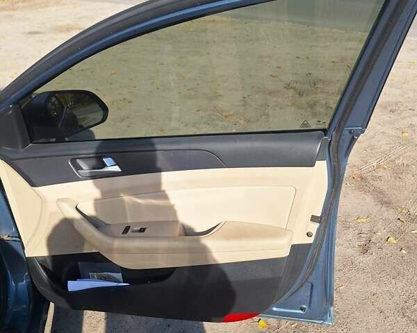 Хендай Соната 2017 в Днепре (Днепропетровске) на Automoto.ua Синий Хендай Соната, объемом двигателя 2.36 л и пробегом 69 тыс. км за 11000 $, фото 14 на Automoto.ua