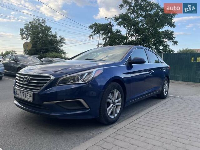 Синий Хендай Соната, объемом двигателя 2.36 л и пробегом 150 тыс. км за 11200 $, фото 5 на Automoto.ua