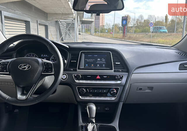 Хендай Соната 2017 в Киеве на Automoto.ua Синий Хендай Соната, объемом двигателя 2.36 л и пробегом 112 тыс. км за 11900 $, фото 12 на Automoto.ua