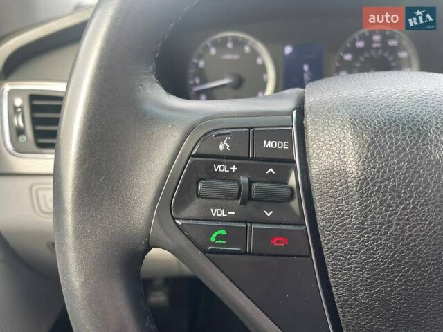 Синій Хендай Соната, об'ємом двигуна 2.36 л та пробігом 162 тис. км за 12500 $, фото 24 на Automoto.ua