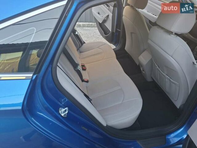 Хендай Соната 2017 в Киеве на Automoto.ua Синий Хендай Соната, объемом двигателя 2.36 л и пробегом 90 тыс. км за 11999 $, фото 16 на Automoto.ua