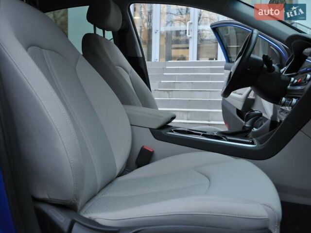 Синій Хендай Соната, об'ємом двигуна 2.4 л та пробігом 62 тис. км за 15200 $, фото 20 на Automoto.ua