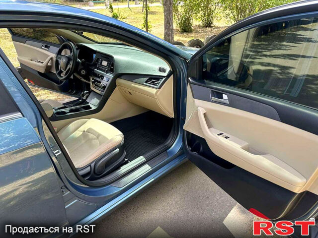 Синий Хендай Соната, объемом двигателя 2.4 л и пробегом 176 тыс. км за 8950 $, фото 13 на Automoto.ua