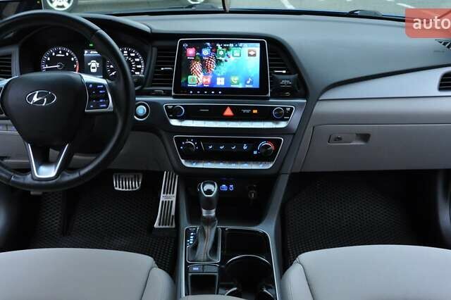 Синій Хендай Соната, об'ємом двигуна 2.4 л та пробігом 62 тис. км за 15200 $, фото 28 на Automoto.ua