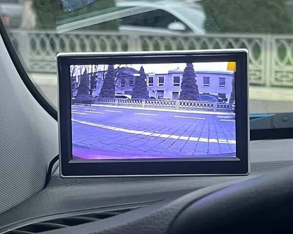 Синій Хендай Соната, об'ємом двигуна 2.4 л та пробігом 62 тис. км за 15200 $, фото 26 на Automoto.ua