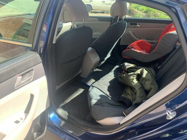 Синий Хендай Соната, объемом двигателя 2.4 л и пробегом 192 тыс. км за 10800 $, фото 7 на Automoto.ua