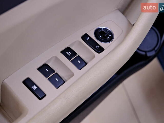 Синий Хендай Соната, объемом двигателя 2.4 л и пробегом 229 тыс. км за 10900 $, фото 24 на Automoto.ua