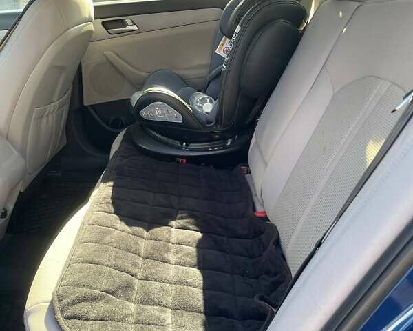 Синий Хендай Соната, объемом двигателя 2.36 л и пробегом 150 тыс. км за 11200 $, фото 14 на Automoto.ua