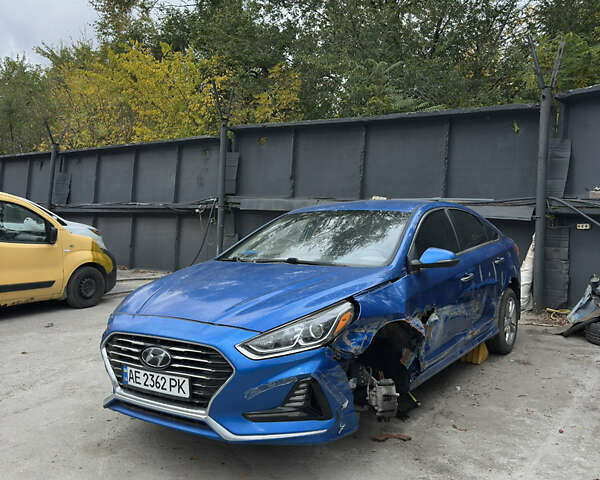 Синий Хендай Соната, объемом двигателя 2.36 л и пробегом 85 тыс. км за 5500 $, фото 1 на Automoto.ua