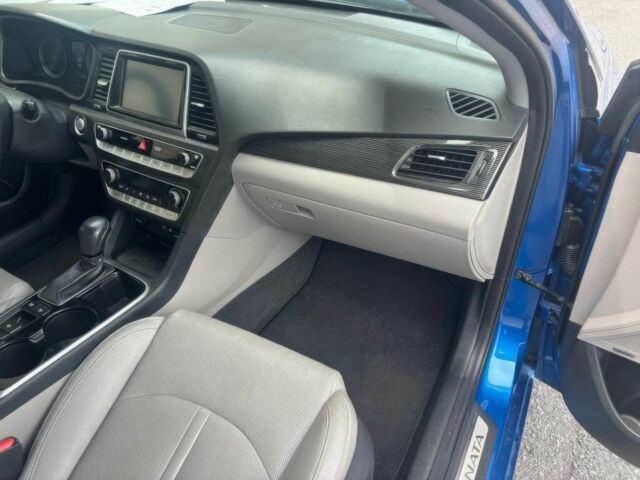Хендай Соната 2018 в Львове на Automoto.ua Синий Хендай Соната, объемом двигателя 2.4 л и пробегом 47 тыс. км за 8000 $, фото 7 на Automoto.ua