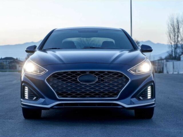 Синій Хендай Соната, об'ємом двигуна 2 л та пробігом 46 тис. км за 14800 $, фото 1 на Automoto.ua