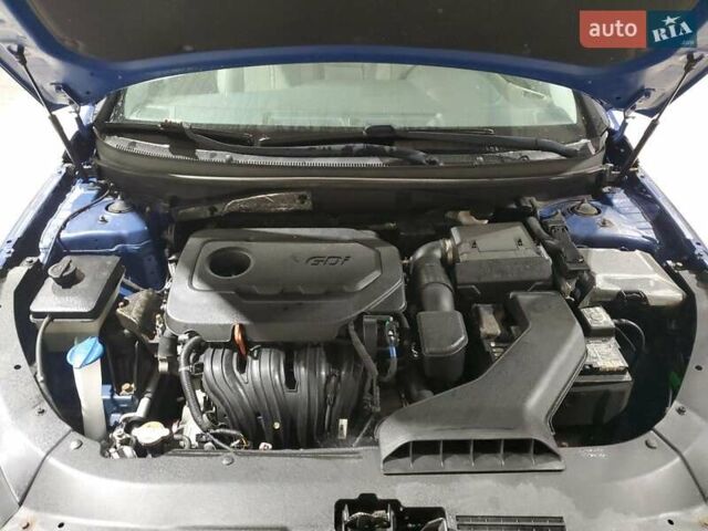 Синій Хендай Соната, об'ємом двигуна 2.4 л та пробігом 69 тис. км за 2650 $, фото 10 на Automoto.ua