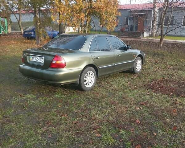 Зелений Хендай Соната, об'ємом двигуна 2 л та пробігом 506 тис. км за 3000 $, фото 7 на Automoto.ua