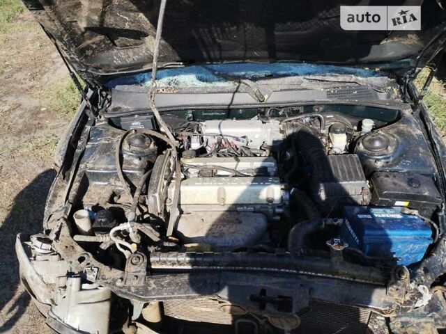 Зеленый Хендай Соната, объемом двигателя 2 л и пробегом 210 тыс. км за 1000 $, фото 3 на Automoto.ua