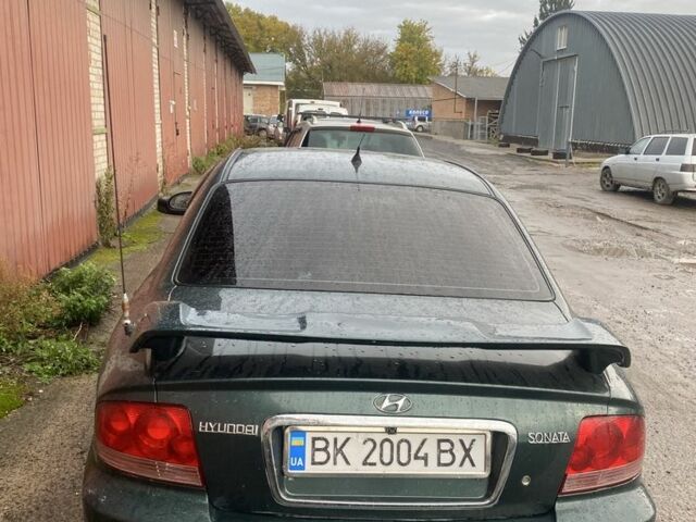 Зеленый Хендай Соната, объемом двигателя 2 л и пробегом 201 тыс. км за 2850 $, фото 7 на Automoto.ua