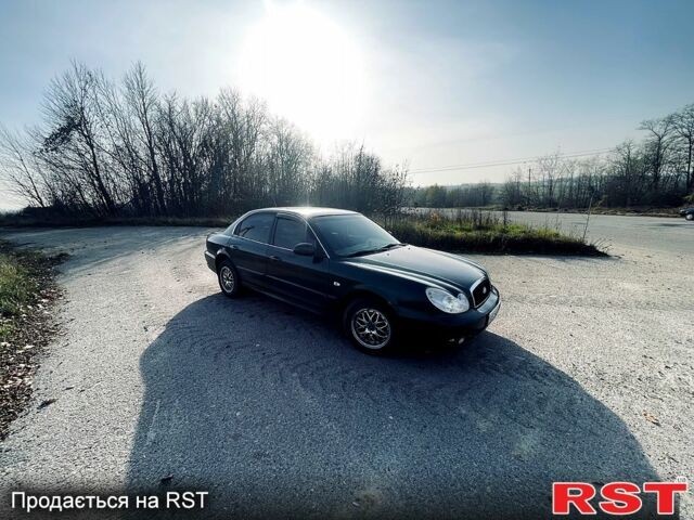 Зеленый Хендай Соната, объемом двигателя 2 л и пробегом 250 тыс. км за 3500 $, фото 2 на Automoto.ua